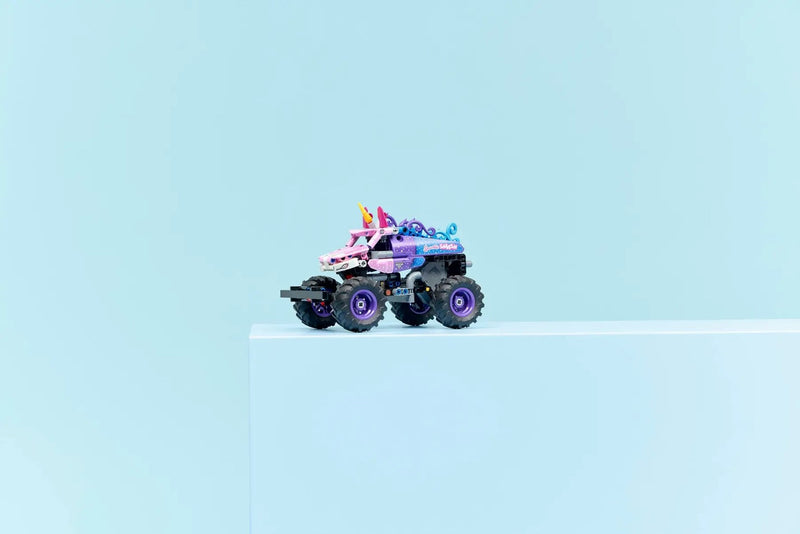 LEGO TECHNIC 42220 Monster Jam Sparkle Smash Pull-Back