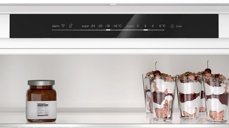 Bosch Serie 4 KBN96VFE0 fridge-freezer Built-in 383 L E White