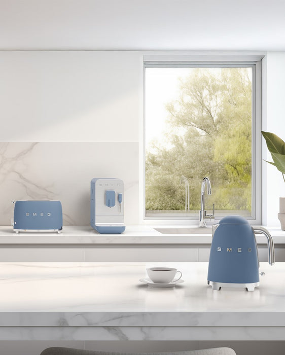 Smeg KLF03SBMEU electric kettle 1.7 L 2400 W Blue