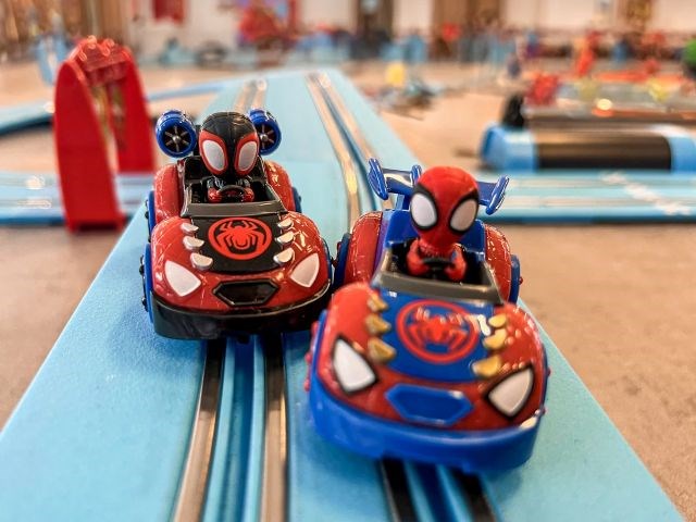 Carrera Spidey Track – It's Spidey Time! 2.4m