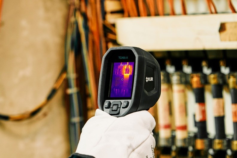 FLIR TG165-X MSX Wärmebildkamera -25 bis +300 °C 80 x 60 Pixel 8.7 Hz MSX®, Integriertes LED-Licht, Digitalkamera