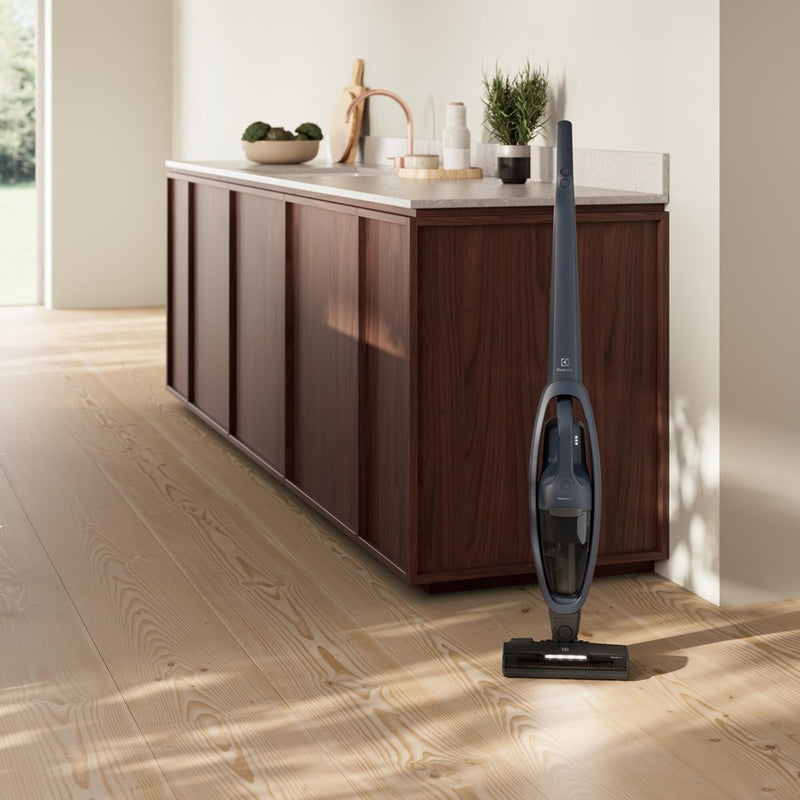 Electrolux ES52CB21DB Stielstaubsauger Akku Trocken Zyklonisch, Schaum, Nachmotorfilter Beutellos 0,5 L 29 W Blau 2 Ah