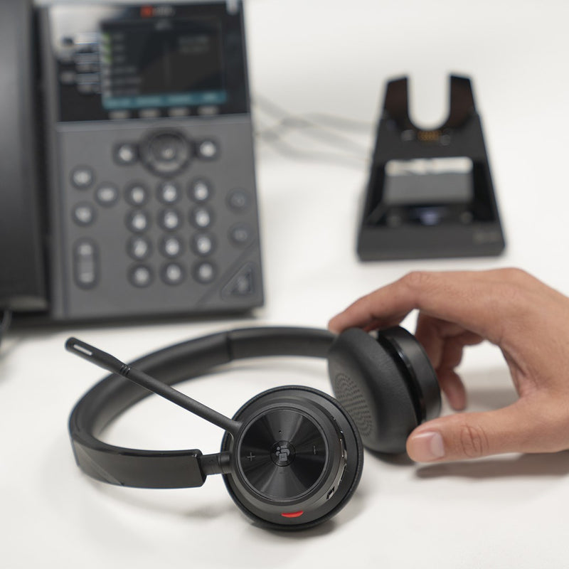 Poly Voyager 4320-M +USB-A to USB-C Cable +BT700 dongle