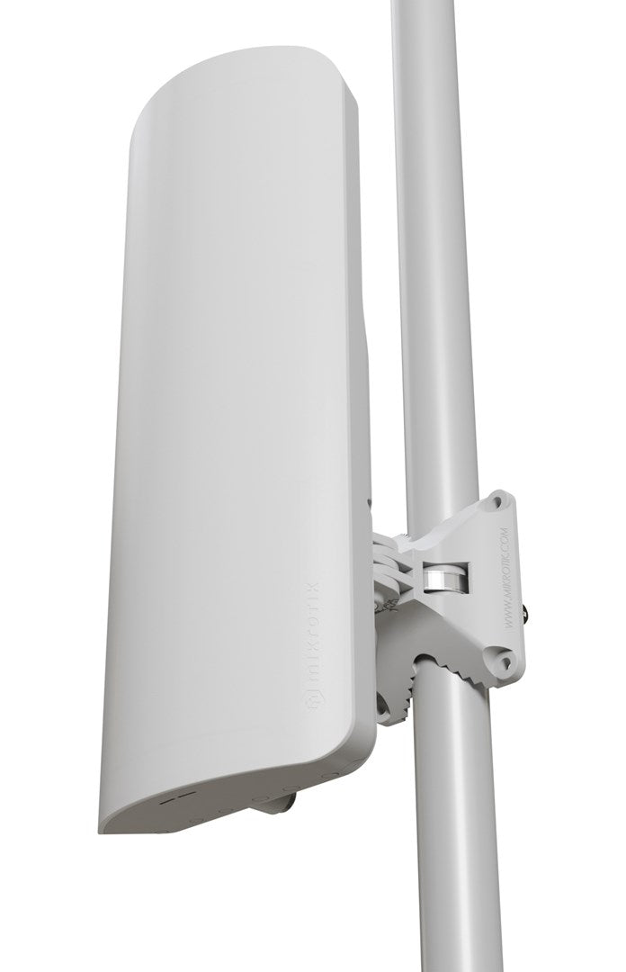 MikroTik mANTBox ax 15s (RouterOS L4), International version
