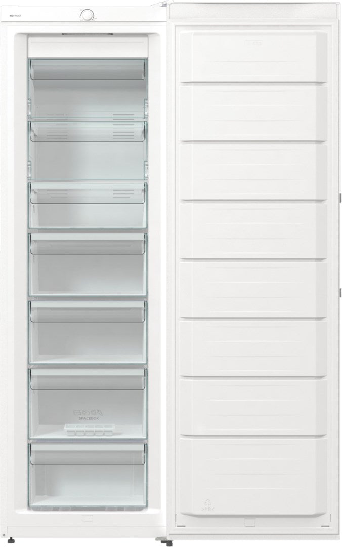 Gorenje Fristaende frysskap med stor kapacitet för daglig förvaring. Multiflow 360° säkerställer jämn kylning, medan NoFrost eliminerar behovet av avf