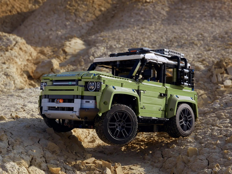 LEGO TECHNIC 42110 LAND ROVER DEFENDER