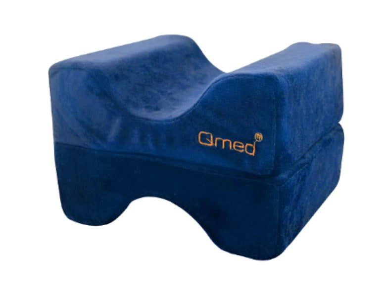 Expandable cushion between the knees and under the legs