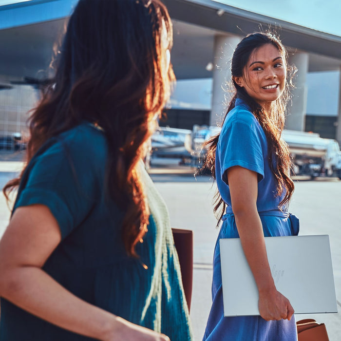 HP ZBook Firefly G11 Intel Core Ultra 7 165U Mobile workstation 35.6 cm (14") WUXGA 32 GB DDR5-SDRAM 1 TB SSD Wi-Fi 6E (802.11ax) Windows 11 Pro AI PC