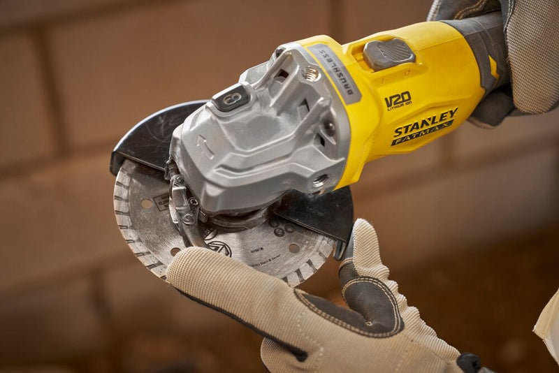STANLEY FatMax SFMCG710B Angle Grinder