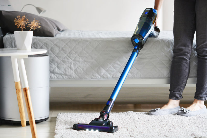 Blaupunkt VCH602BL stick vacuum/electric broom 2-in-1 stick vacuum Battery Dry Cyclonic Bagless 0.7 L 135 W Black, Blue