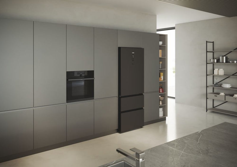 Haier 3D 70 Serie 5 HTR5719ENPT Freestanding 528 L Black