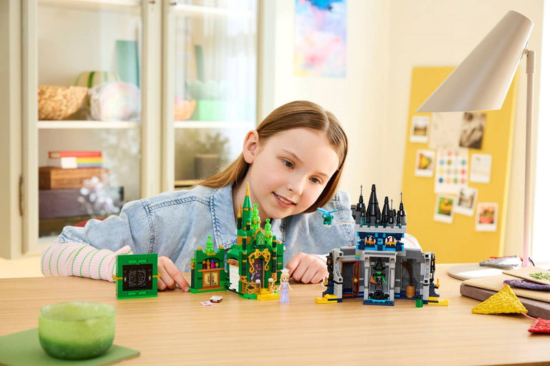 LEGO WICKED 75689 Emerald City & Kiamo Ko Castle