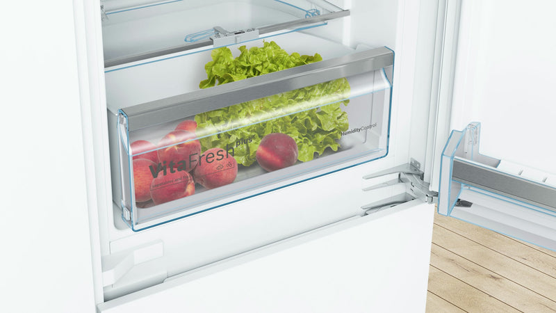 Bosch Serie 6 KIS86AFE0 fridge-freezer Built-in 266 L E