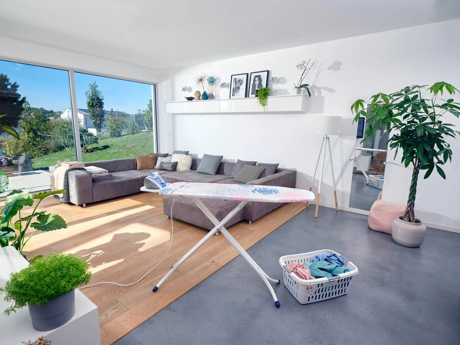 Leifheit 72610 Classic M Compact ironing board, 1200 x 380 mm