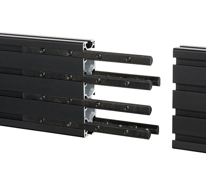 BT8390 - Black