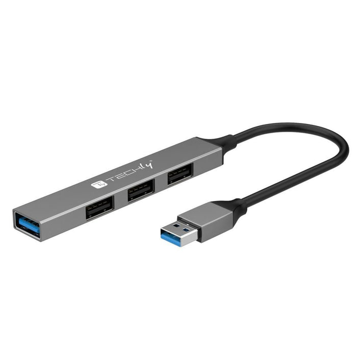 USB-A Ports in Metal