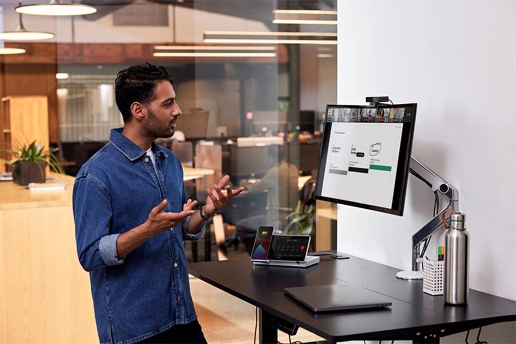 Cisco Webex Desk Camera - Webcam - colour - 13 MP - audio - USB-C - MJPEG, YUY2, NV12